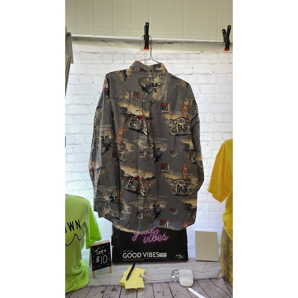 Clearwater outfitters- L 100% Cotton button down - Picture 6 of 6